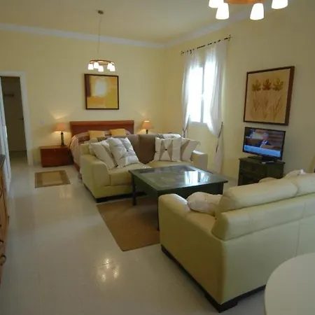 Marina Dos - 4 Bedroom In - Perfect For Families Vila